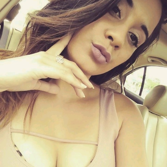 Meet your Posher, Jackie - Picture 1 of 1